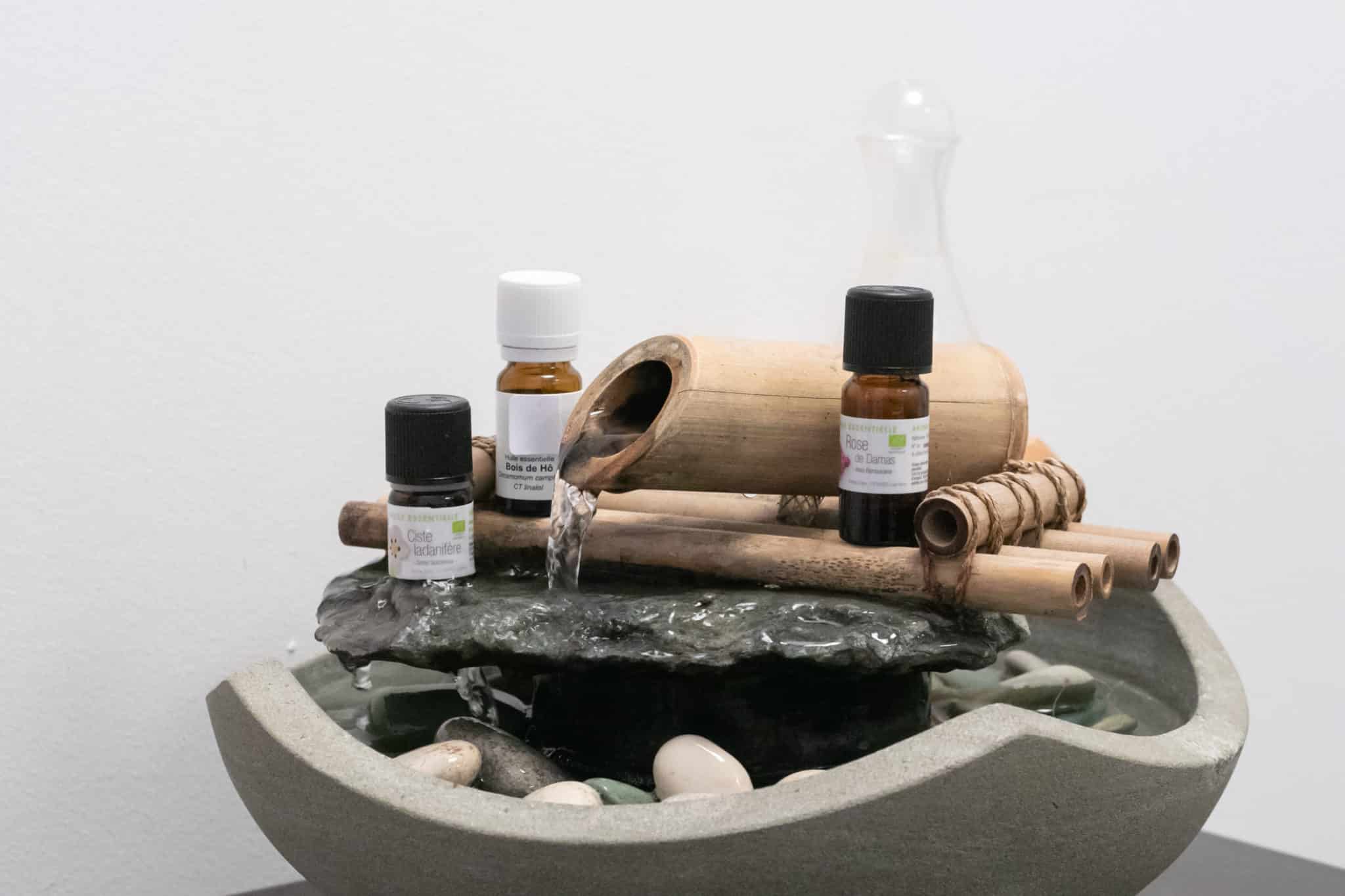  L’ Aromathérapie en complément du massage médical renforce ses bienfaits.  Soulagez votre stress, améliorez votre sommeil et gérez vos douleurs